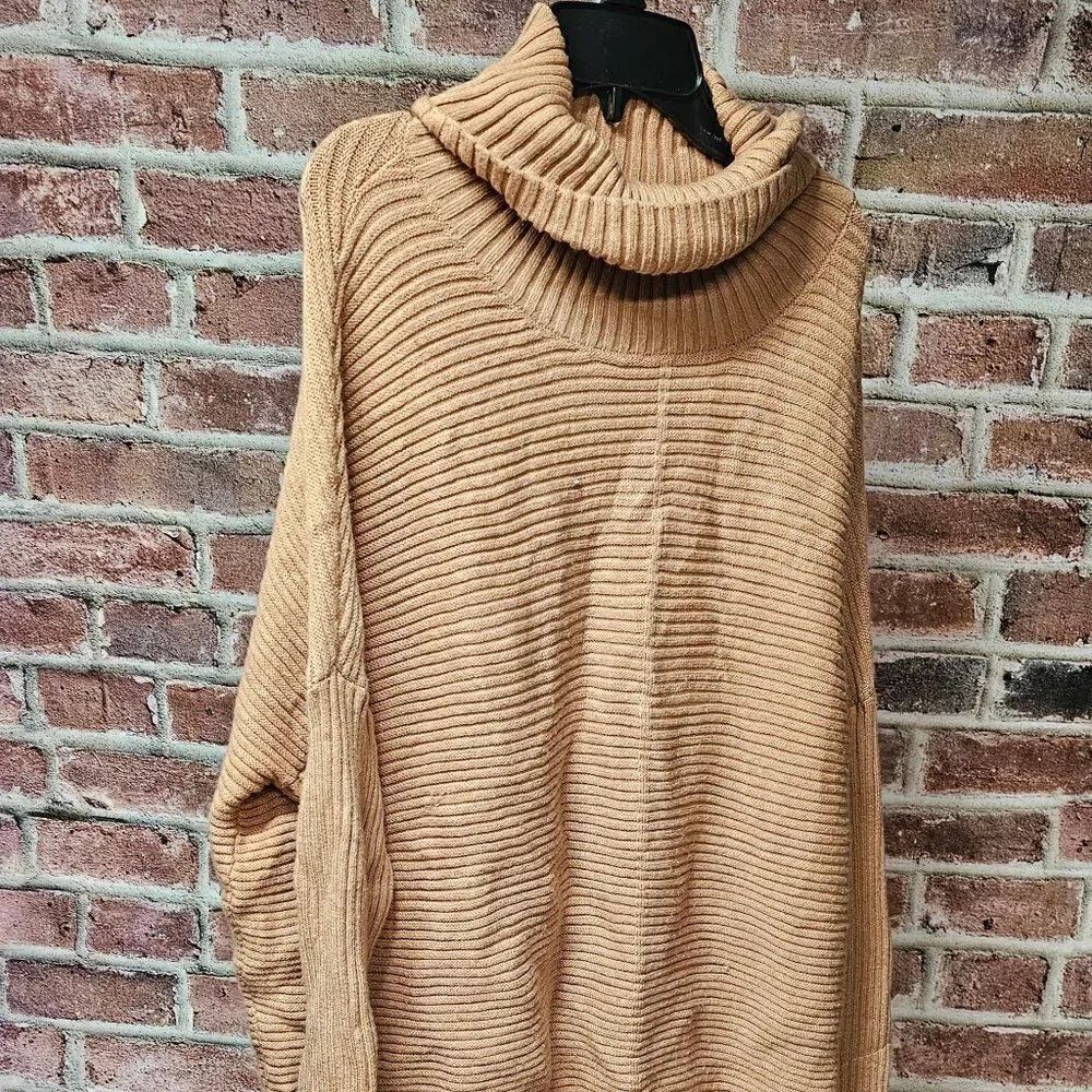Women's DRRITA Oversized Ribbed Turtleneck Sweater Medium